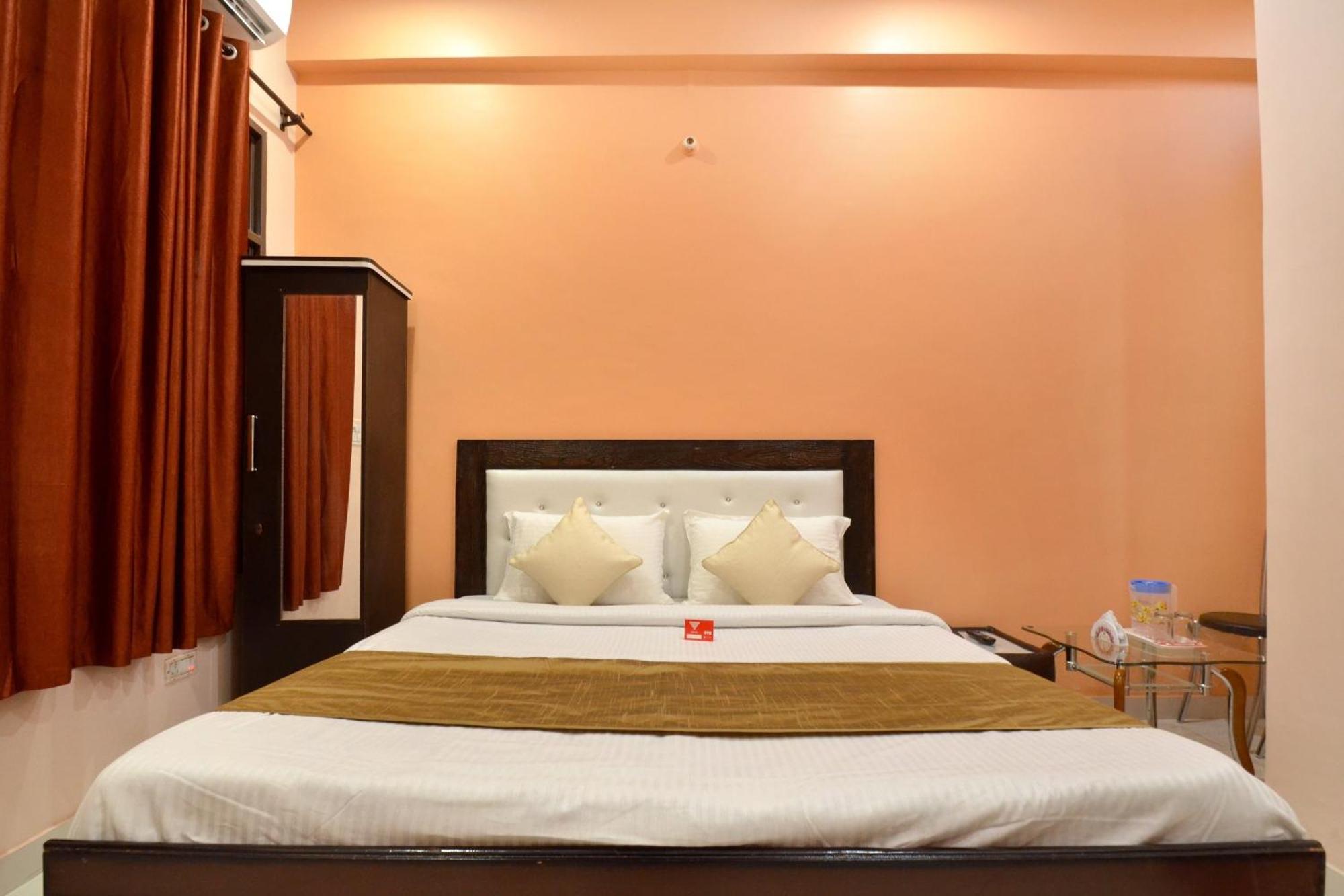Hotel O Galaxy Nayagaon Exterior photo